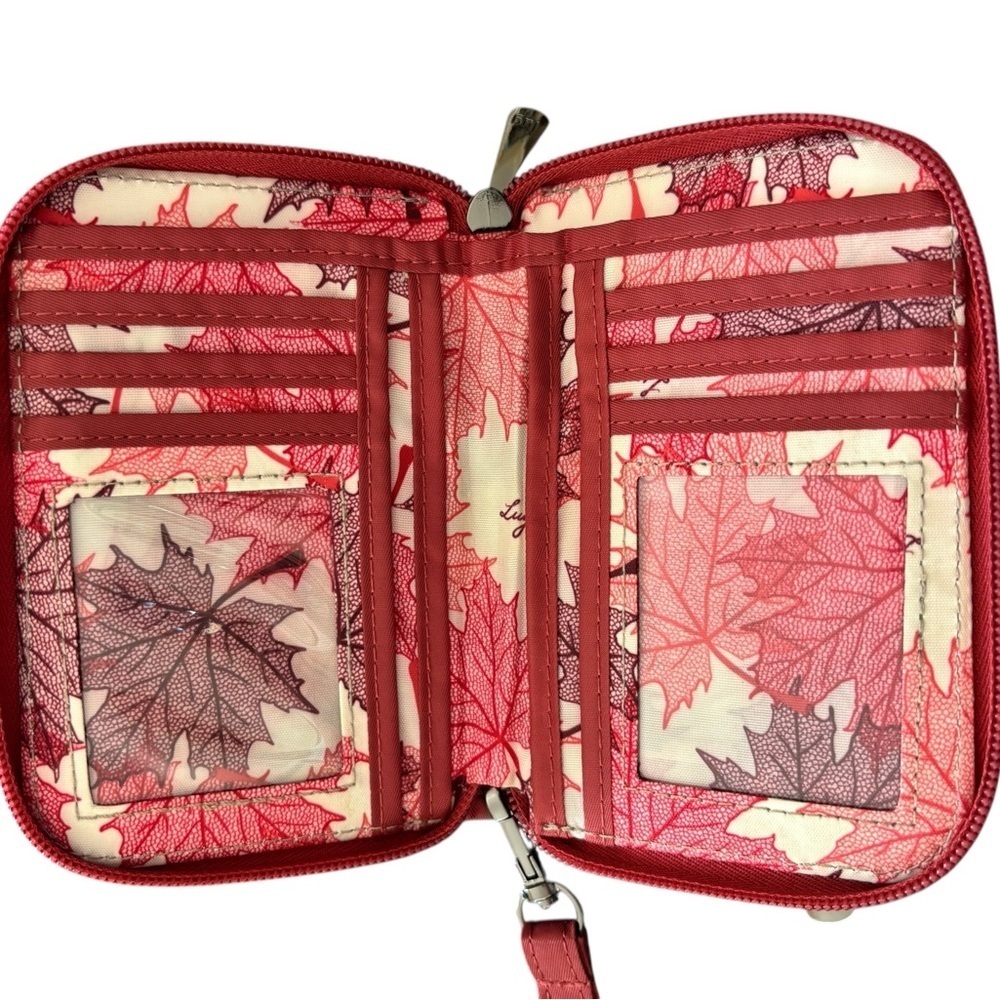 Lug Rodeo Legacy Zip A Round Dark Red Wristlet Wallet Quilted Logo Pockets ID - Picture 2 of 4